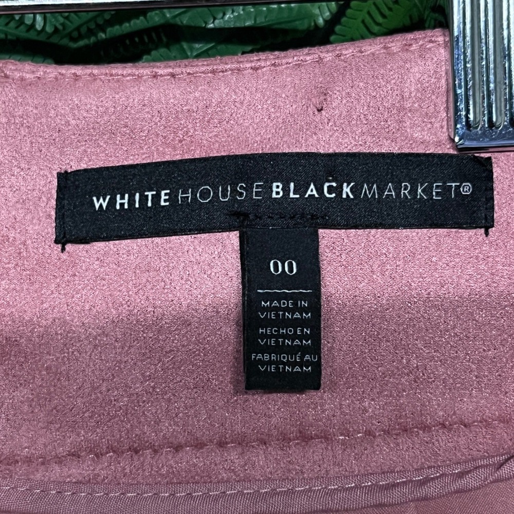 White House Black Market Skirt Size 00 Pink Faux Suede Mini Button Detail 4118 - Picture 4 of 8
